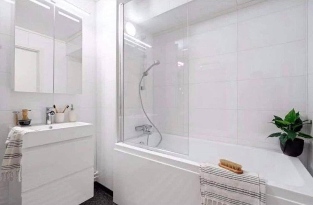 Alloggio in famiglia Arctic Inn, Cozy Single Bed Private In A Shared With Stunning Views Tromsø